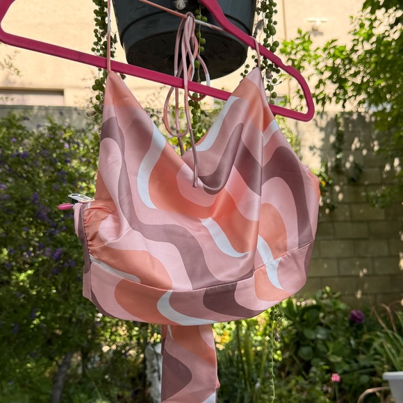 Princess Polly Groovy Satin Open-Back Tank - Picture 5 of 6